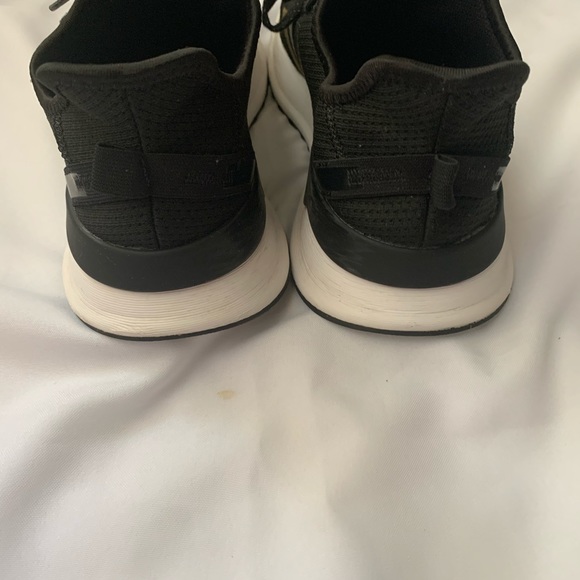 Adidas Originals U Phat Run Size 8.5 mens Color black/Gold/silver Style FW2323 - Picture 11 of 11